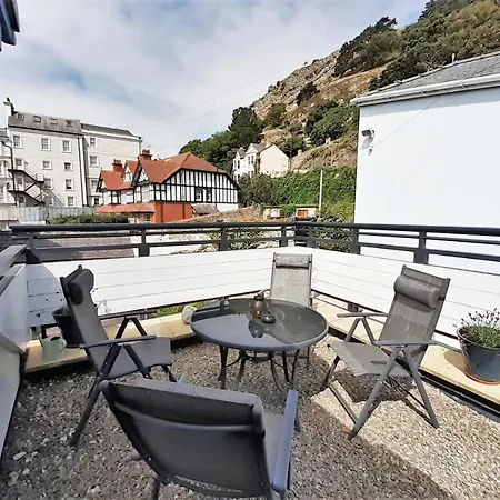 The Penthouse Apartment Llandudno Exterior photo